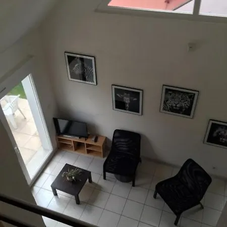 Maison Pres Du Centre Avec Terrasse Et Jardin Tatil Evi *
